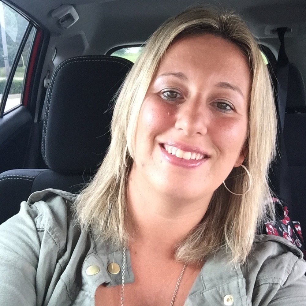 Meet your Posher, Tia